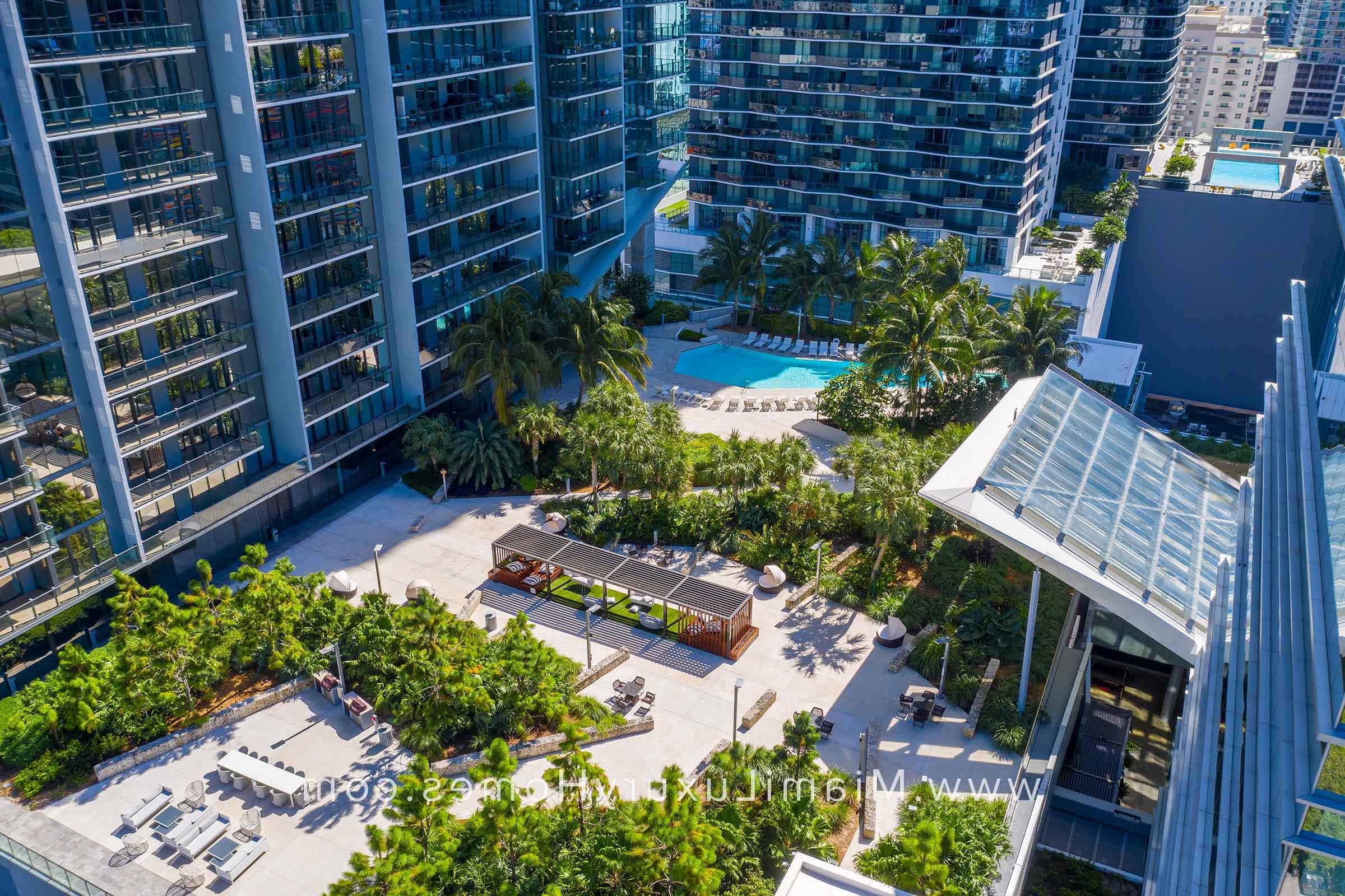 Brickell City Centre Rise Pool Deck