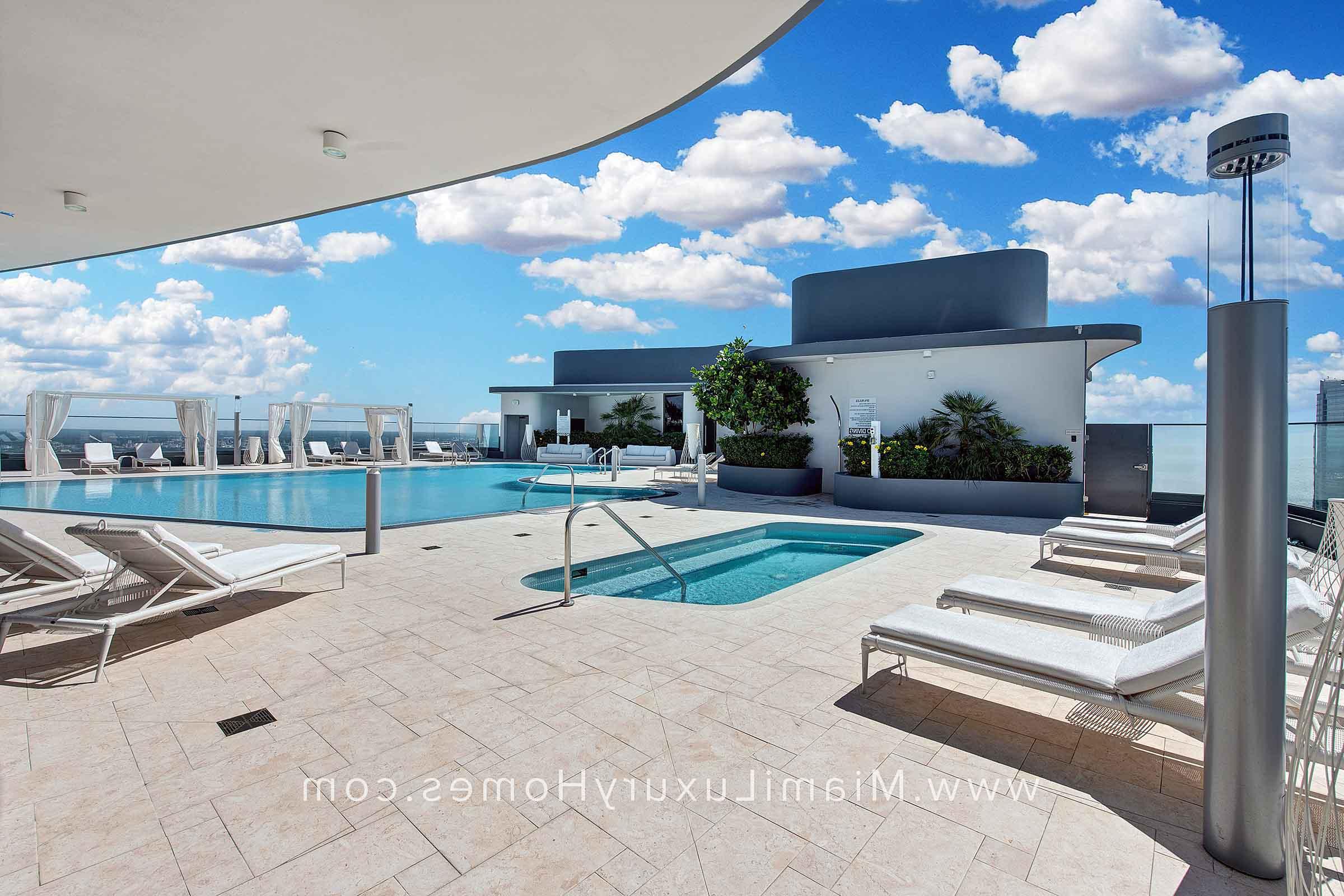 Brickell Flatiron Condos Pool Deck