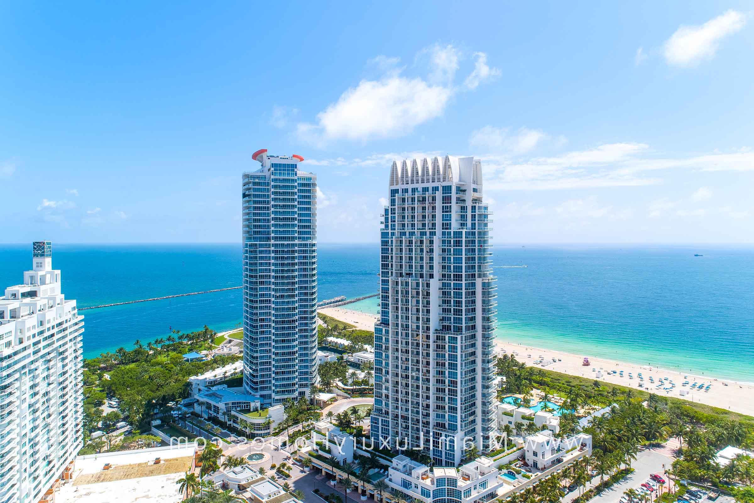 Continuum Condos in South Beach