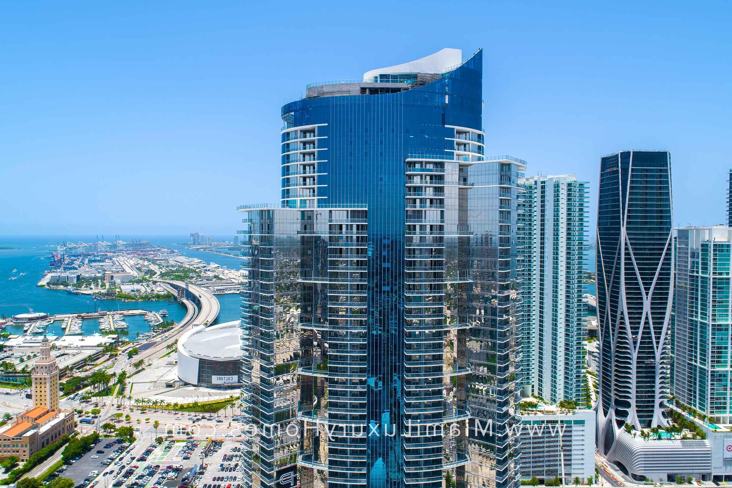 Paramount Miami Worldcenter Condos in Downtown Miami